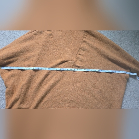 Anthropologie Mustard Oversized Long Sleeve V-Neck Sweater Size Large - Picture 6 of 11